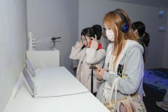 年国产大模子DeepSeek的兴起和正在各范畴的敏捷渗